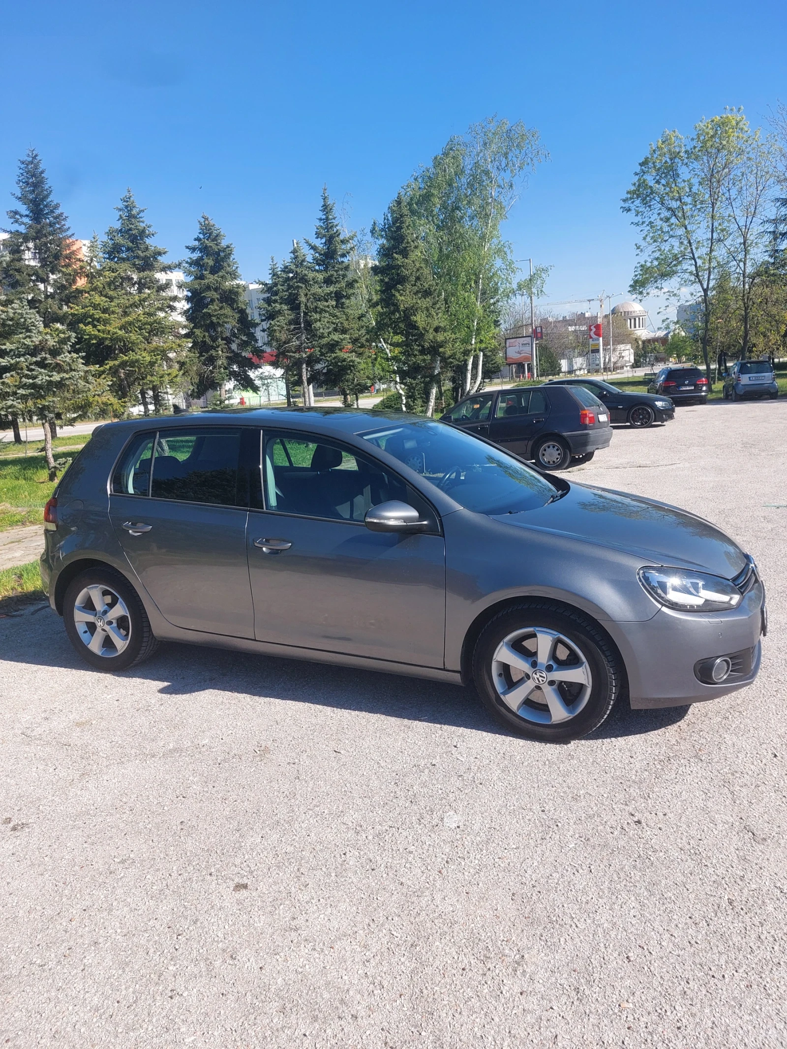 VW Golf, снимка 2 - Автомобили и джипове - 54387375