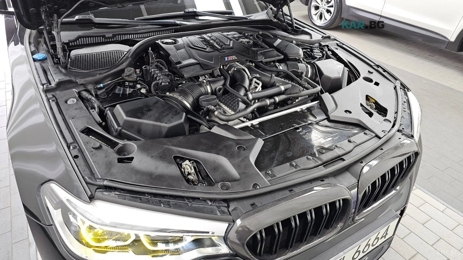 BMW M5 КОЖА* 360* НАВИ* HUD* ПОДГРЕВ* ОБДУХВ, снимка 6 - Автомобили и джипове - 54905848