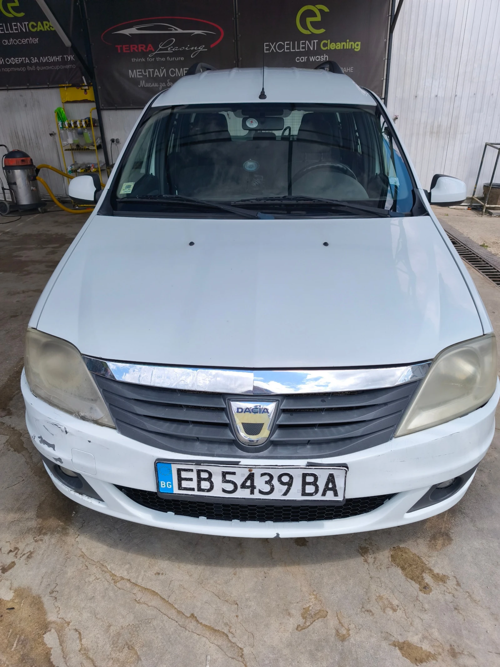 Dacia Logan 1.5dci, снимка 3 - Автомобили и джипове - 54938226