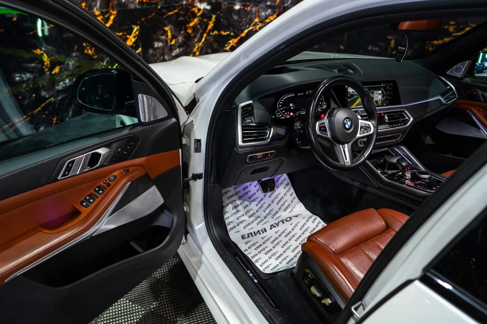 BMW X5M COMPETITION LED ПАНО B&W HUD 360 ЛИЗИНГ 100%, снимка 10 - Автомобили и джипове - 55051987