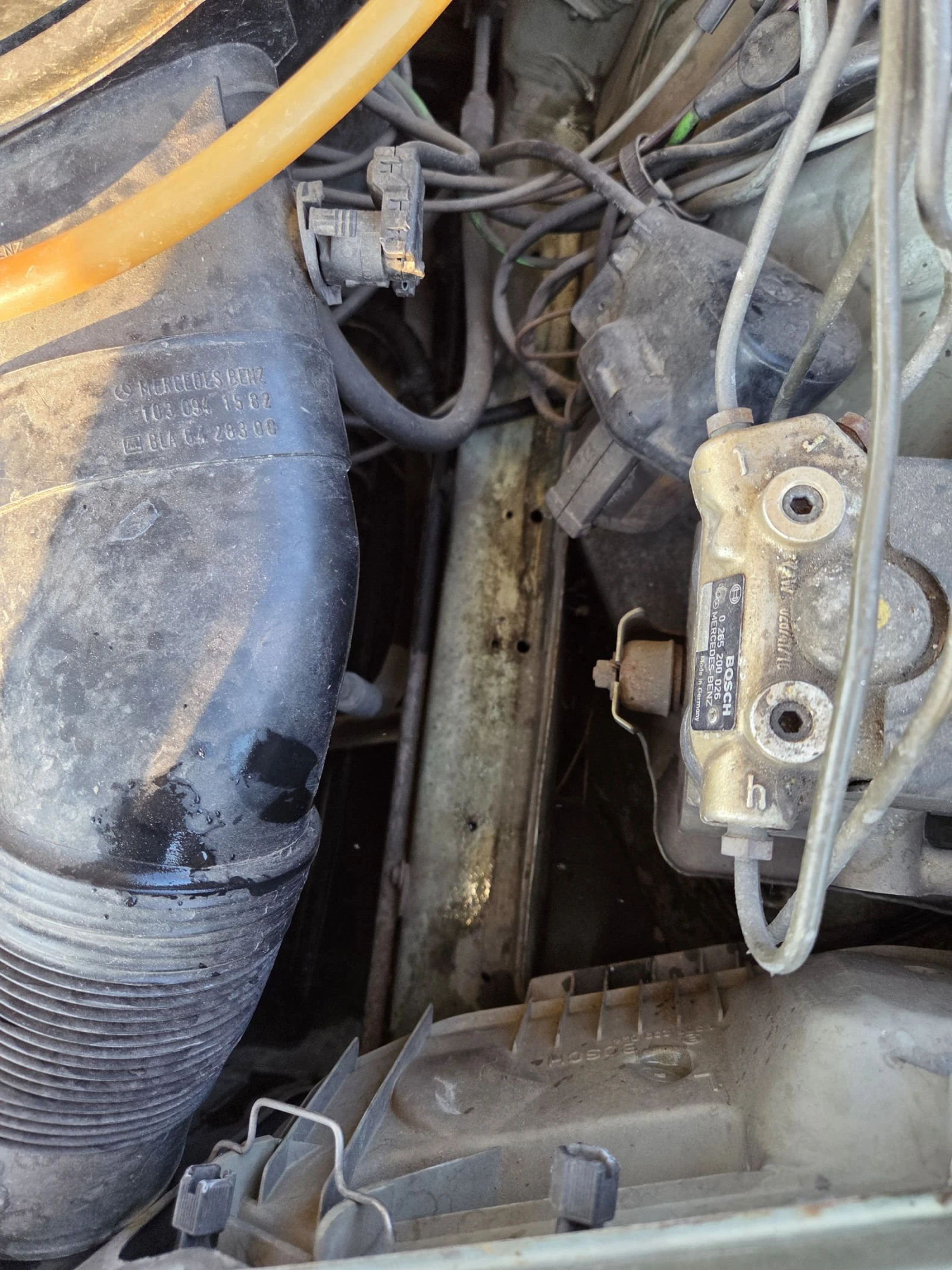 Mercedes-Benz 124 2.6, снимка 11 - Автомобили и джипове - 55237057