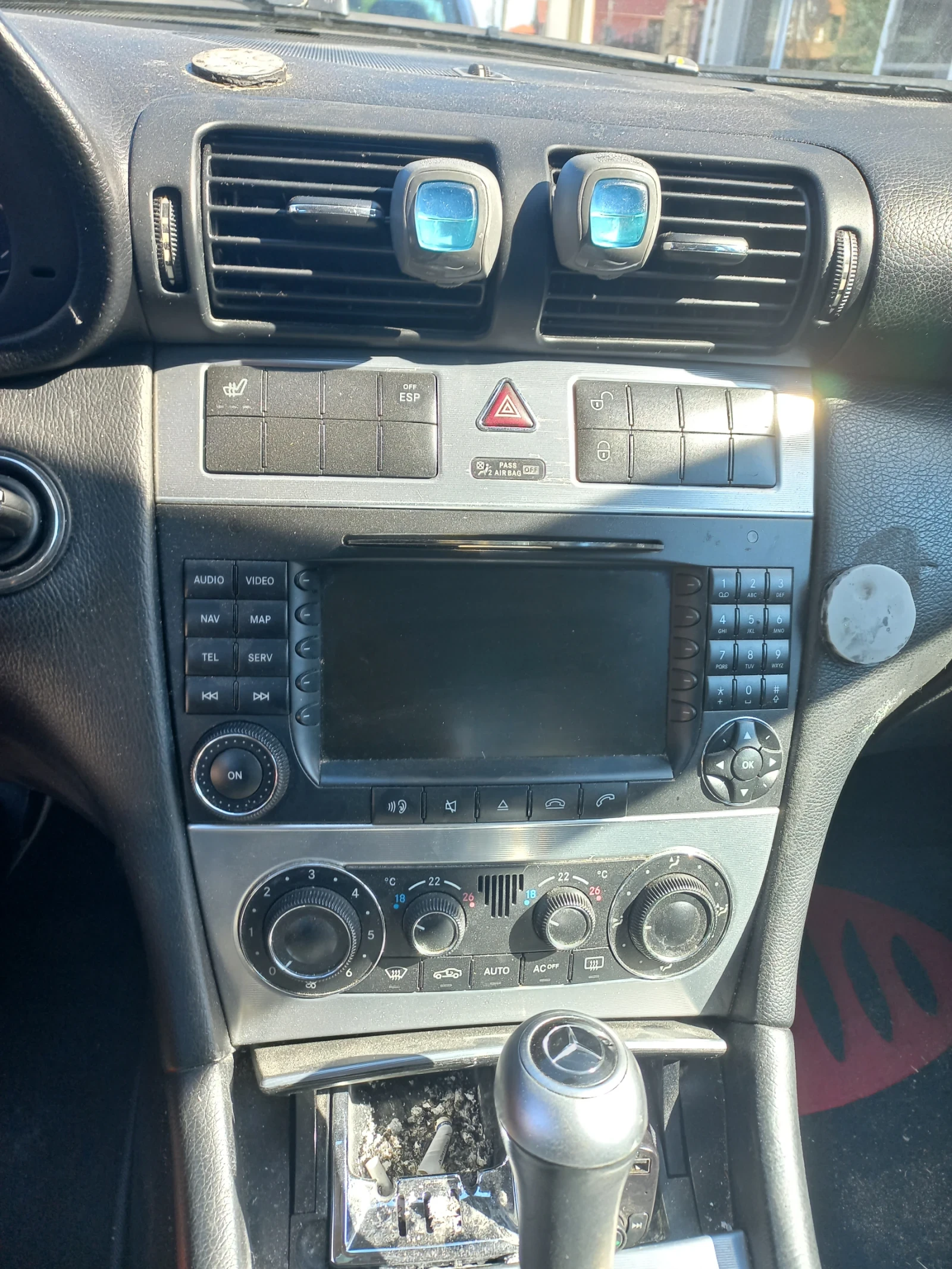 Mercedes-Benz C 320, снимка 5 - Автомобили и джипове - 55419574
