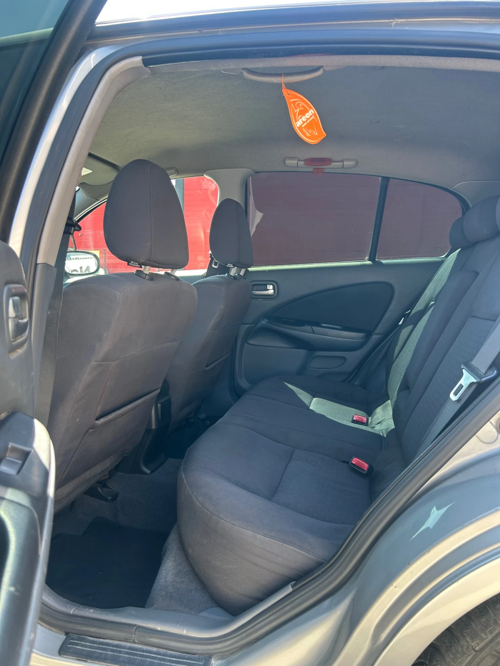 Nissan Almera, снимка 12 - Автомобили и джипове - 55502224