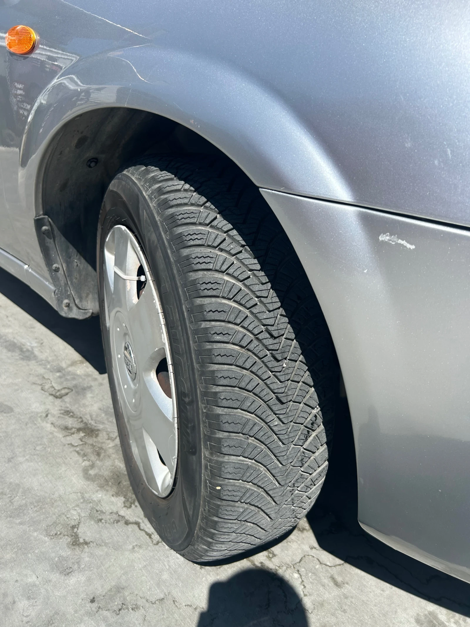 Nissan Almera, снимка 15 - Автомобили и джипове - 55502224