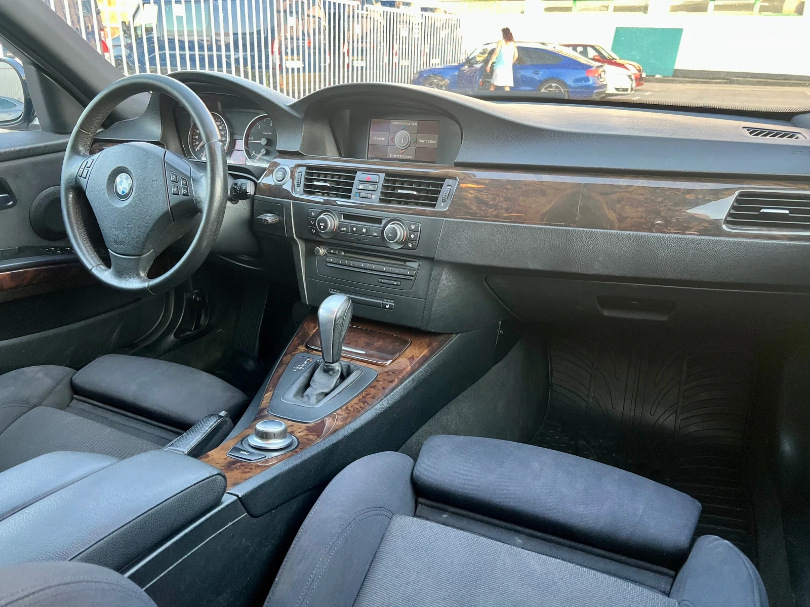 BMW 320 D  НАВИ/АВТОМАТИК/ПОДГРЕВ, снимка 11 - Автомобили и джипове - 55511807