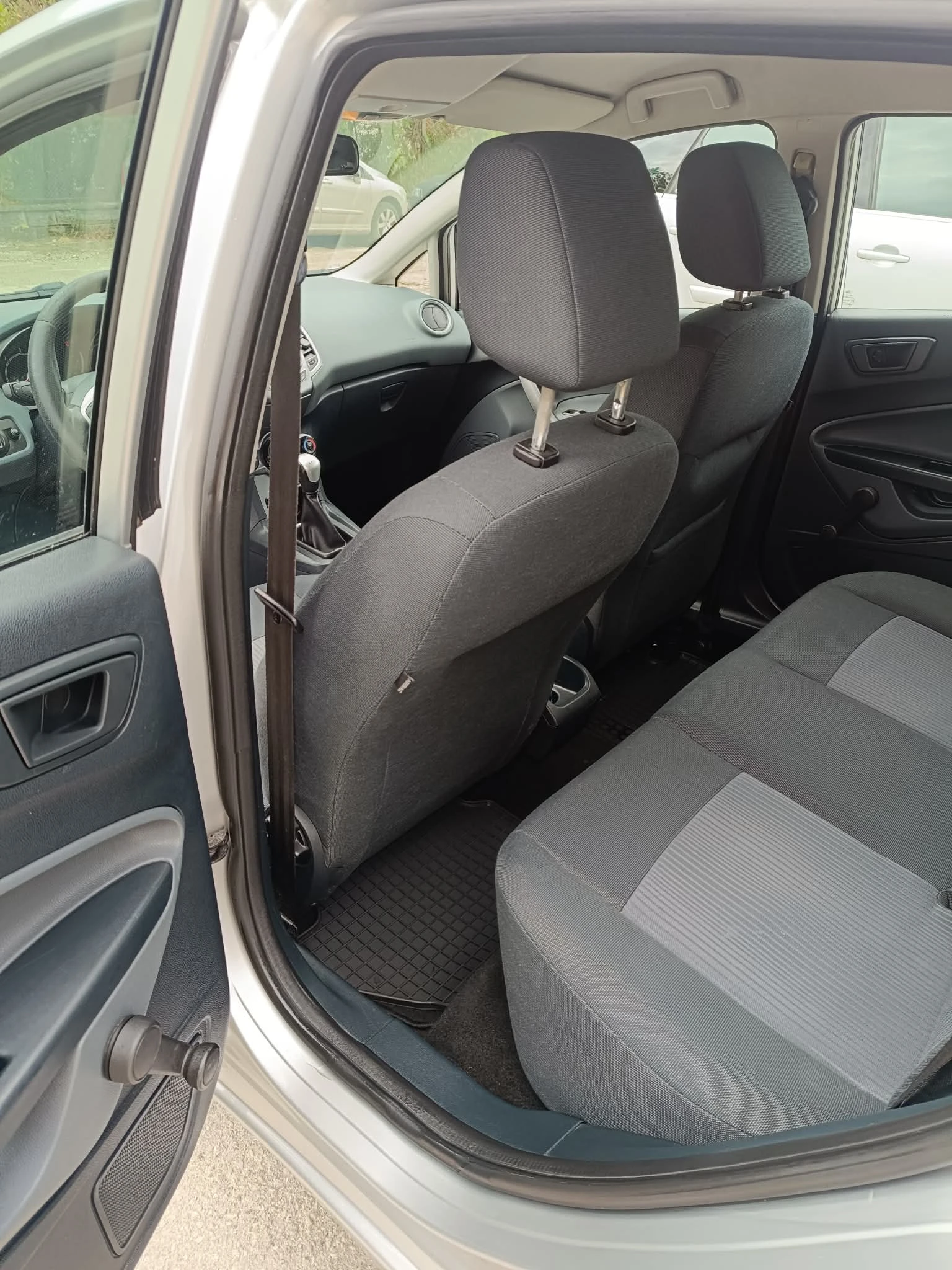 Ford Fiesta, снимка 8 - Автомобили и джипове - 55848959