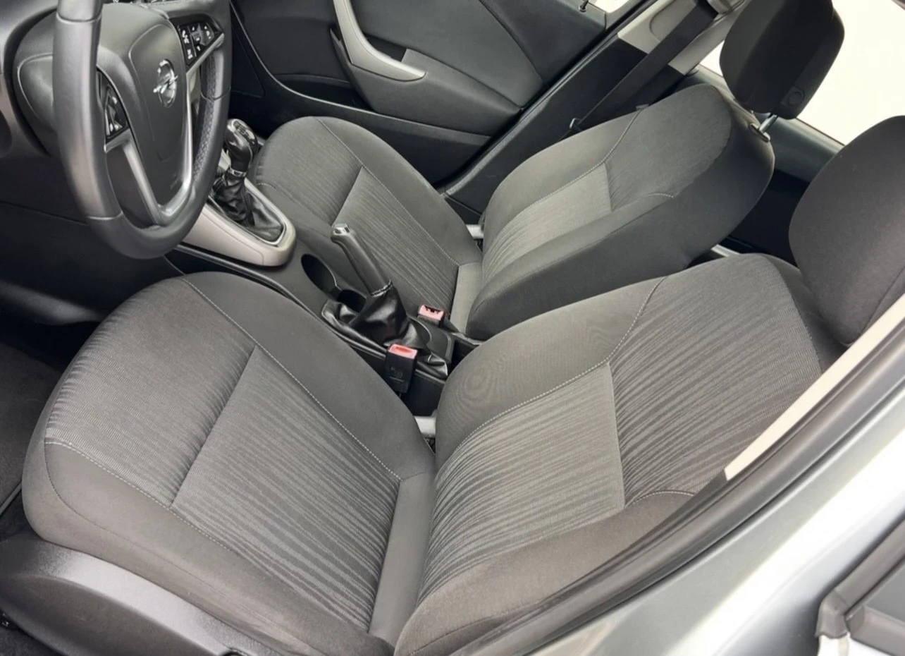 Opel Astra 1.6i 116 к.с. SPORTS TOURER 99000км РЕАЛНИ! EURO5A, снимка 6 - Автомобили и джипове - 56198816