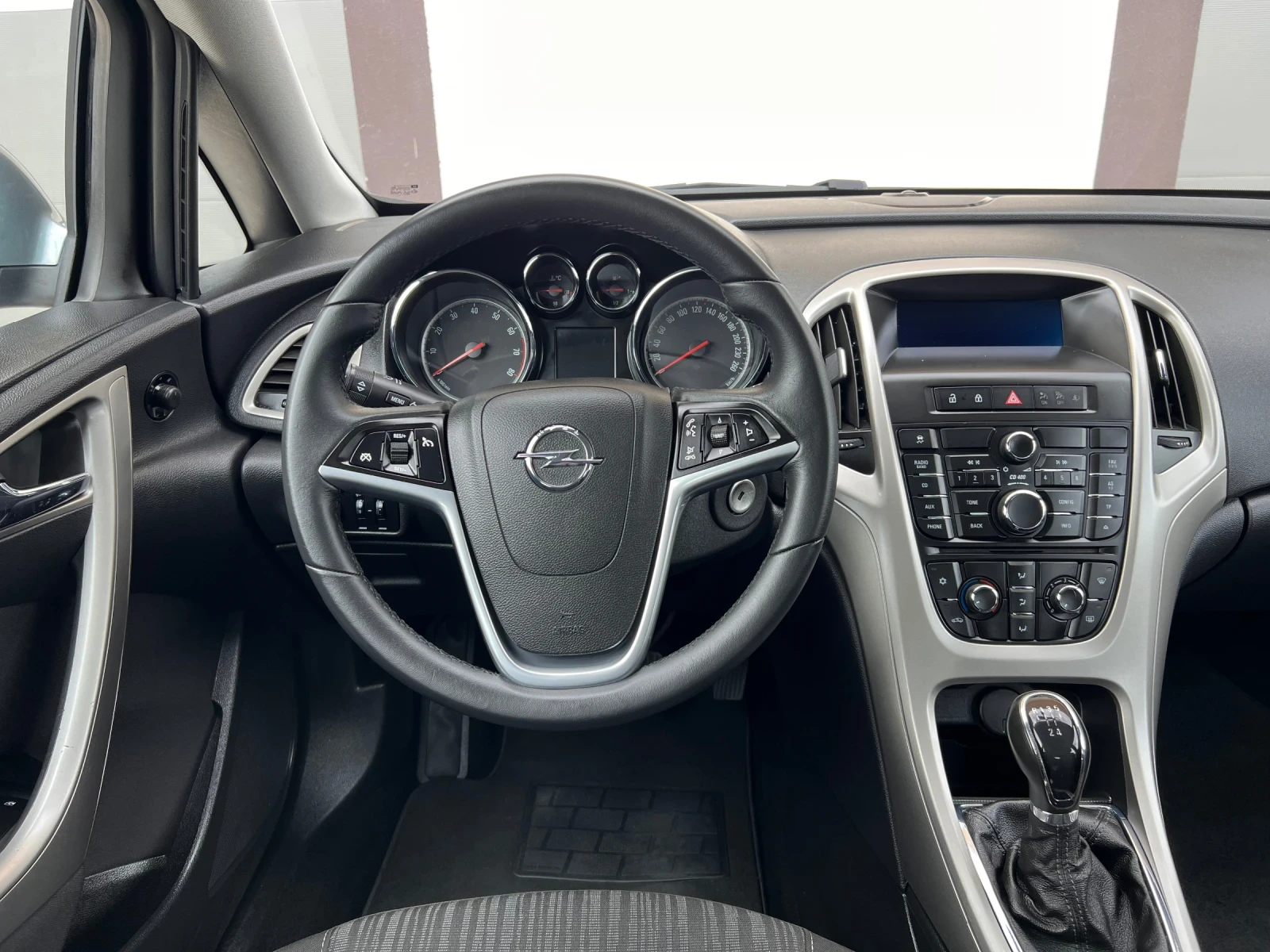 Opel Astra 1.6i 116 к.с. SPORTS TOURER 99000км РЕАЛНИ! EURO5A, снимка 5 - Автомобили и джипове - 56198816