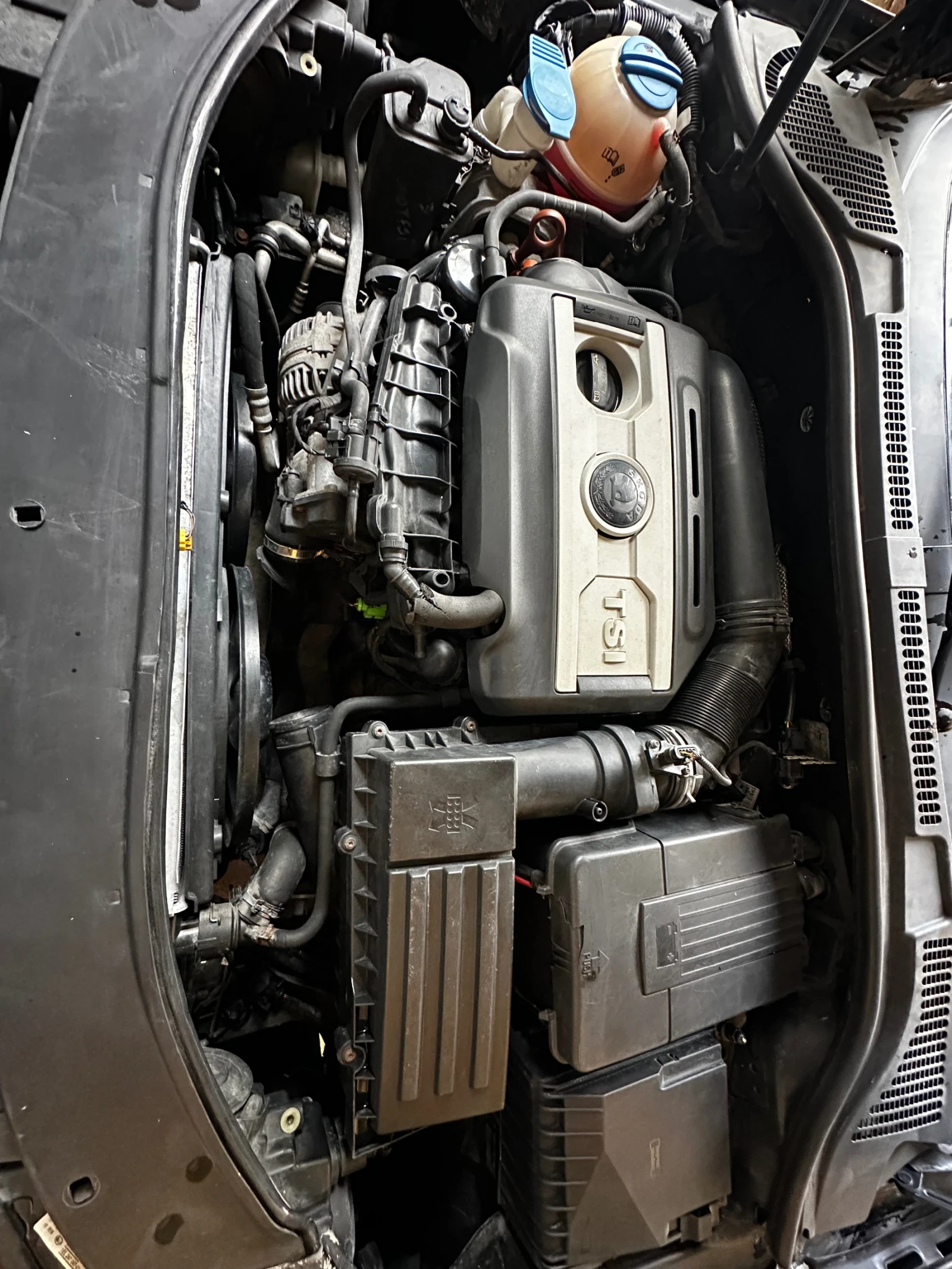 Skoda Superb 1.8TSI, снимка 14 - Автомобили и джипове - 56203119