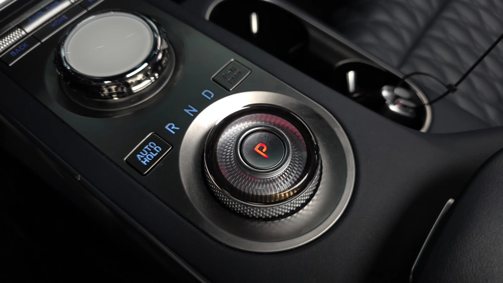 Genesis GV70 3.5T AWD SPORT+  | Mobile.bg � ����������� 14