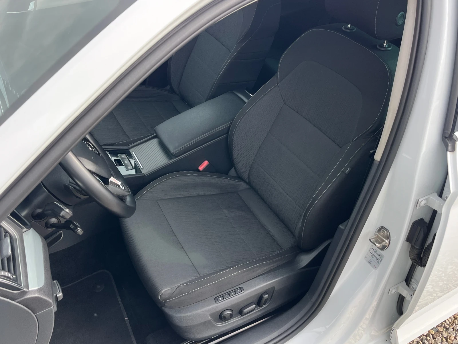 Skoda Superb 2.0TDI.L&K.�������.�������� ������!!! | Mobile.bg � ����������� 10