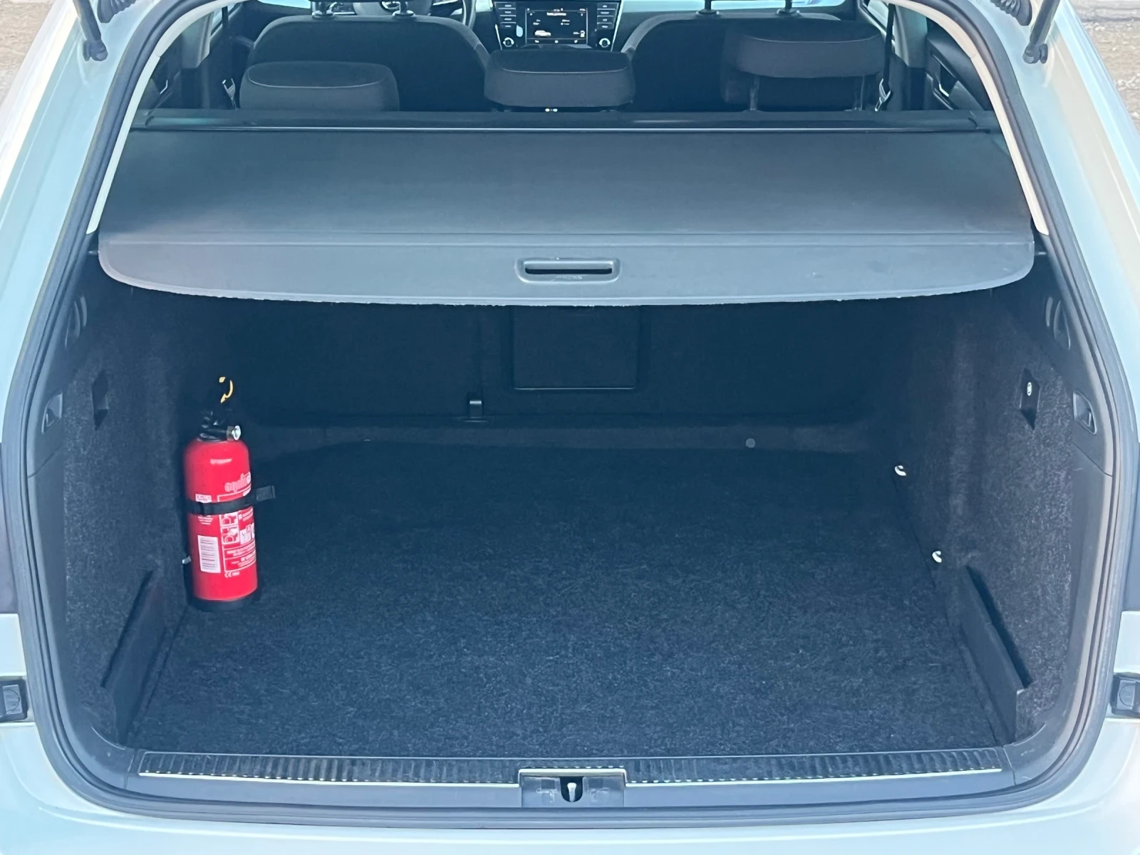 Skoda Superb 2.0TDI.L&K.�������.�������� ������!!! | Mobile.bg � ����������� 17