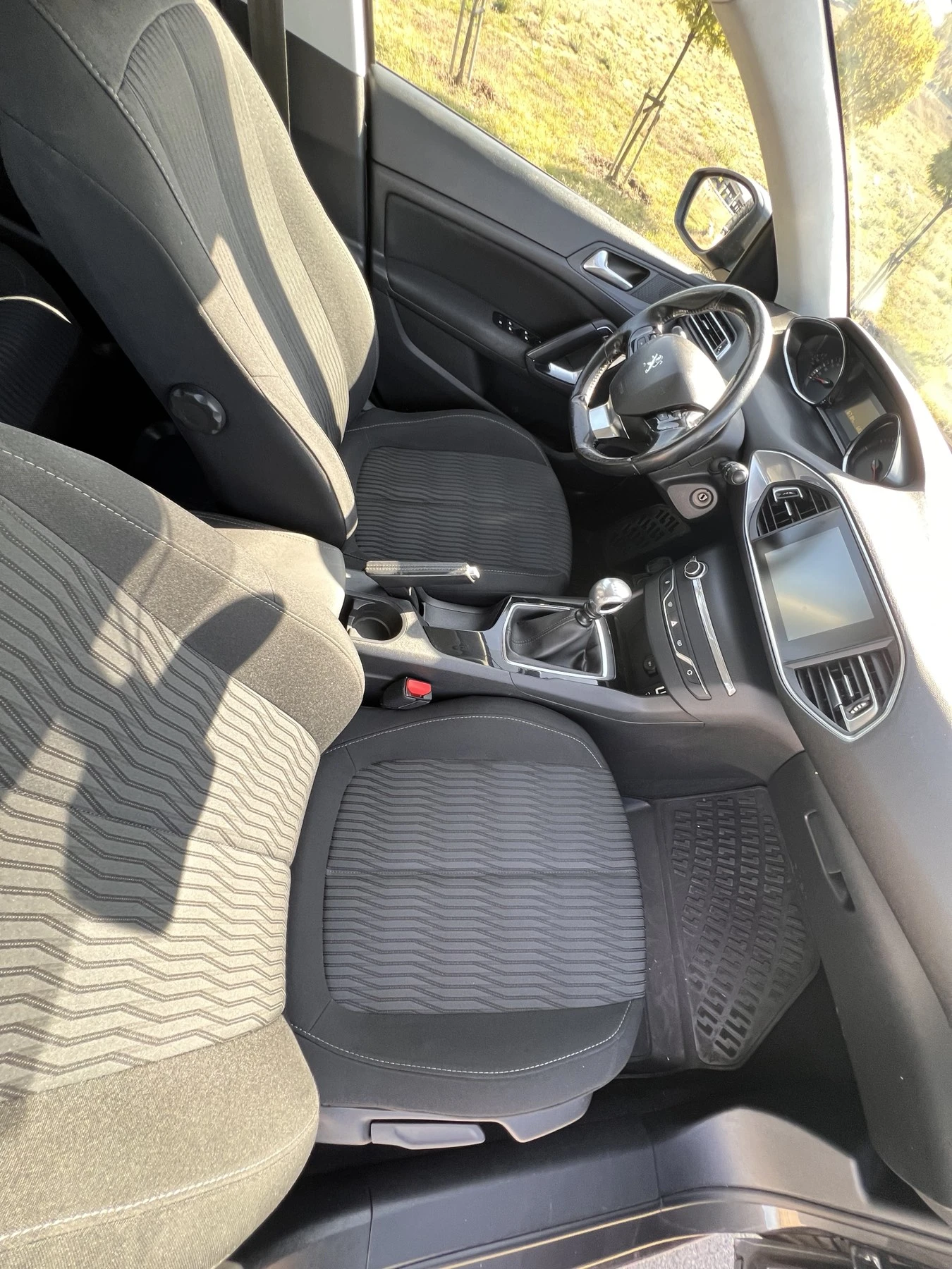 Peugeot 308, снимка 5 - Автомобили и джипове - 56639930