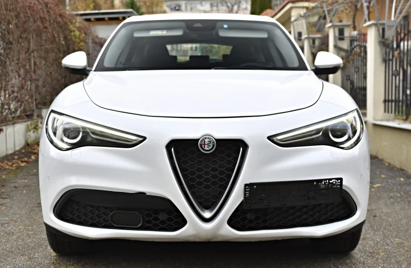 Alfa Romeo Stelvio 2.2JTDM/Q4/LUSSO/DISTRONIK/KEYLESS/CAMERA/, снимка 2 - Автомобили и джипове - 52640504