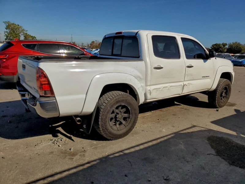 Toyota Tacoma 4.0 DOUBLE CAB, снимка 4 - Автомобили и джипове - 53077536