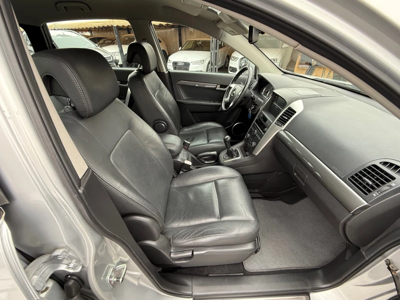 Chevrolet Captiva 7-MECTA 2.0TDI 4x4 150к.с. 100% РЕАЛНИ КИЛОМЕТРИ !, снимка 13 - Автомобили и джипове - 53189799