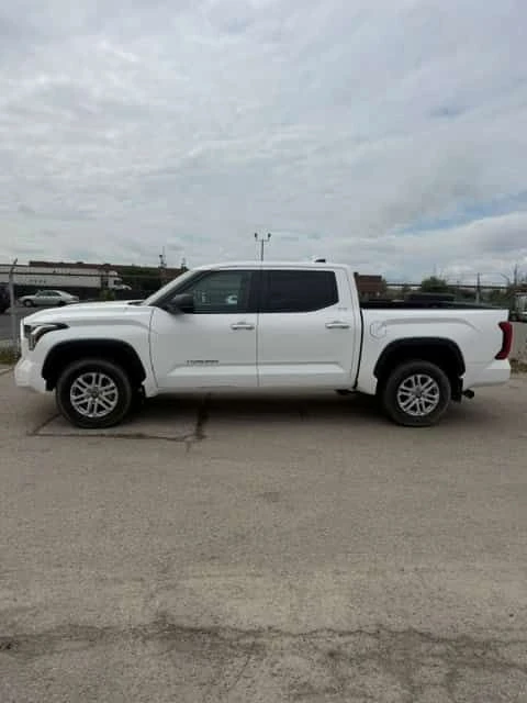 Toyota Tundra * SR * CARFAX * ЦЕНА ДО БГ, снимка 2 - Автомобили и джипове - 55040203
