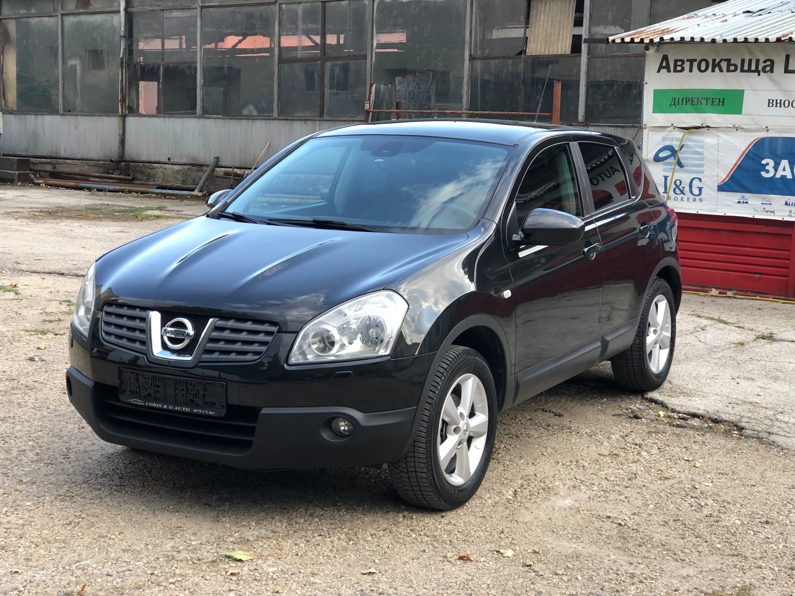 Nissan Qashqai 2.0-141k.c-4x4-КОЖА-ПАНОРАМА-FULL-ИТАЛИЯ! - изображение 3