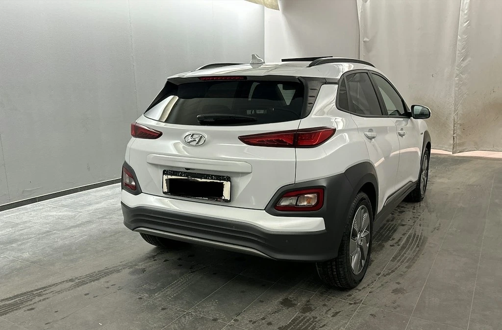 Hyundai Kona Premium 64kWH, Термопомпа, сервизна книжка - изображение 4