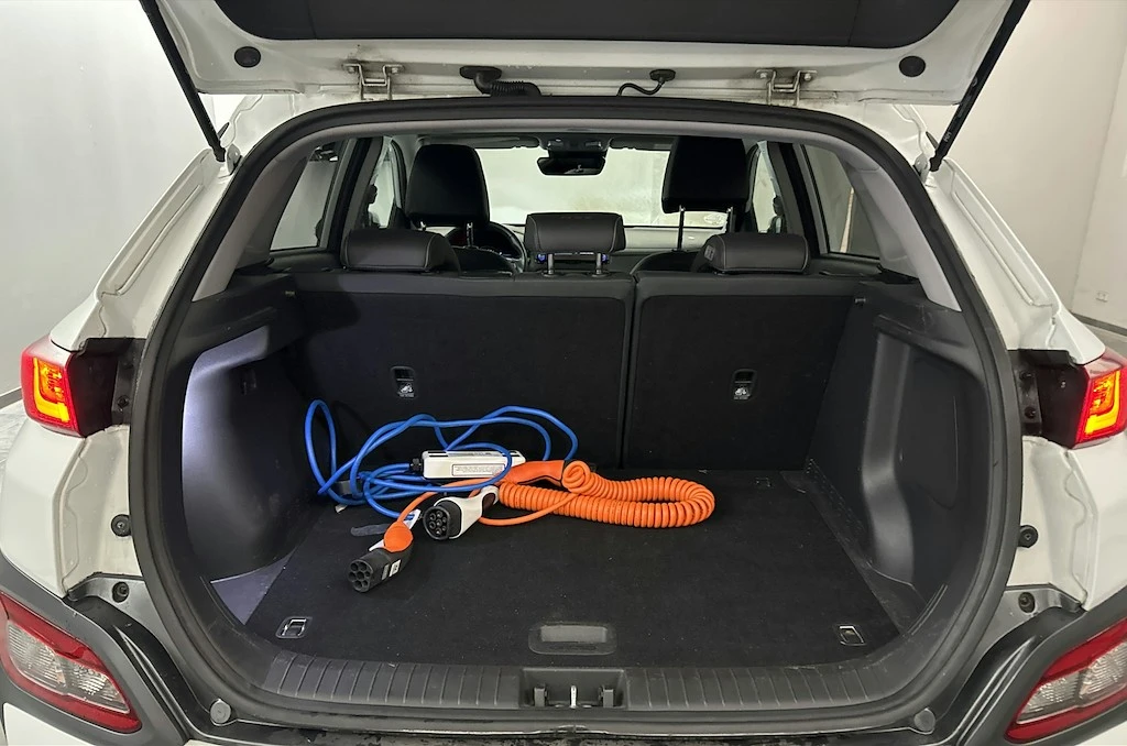Hyundai Kona Premium 64kWH, Термопомпа, сервизна книжка - изображение 8