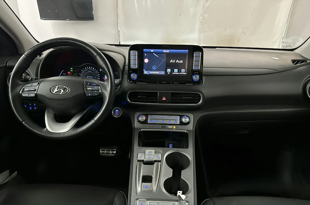 Hyundai Kona Premium 64kWH, Термопомпа, сервизна книжка - изображение 9