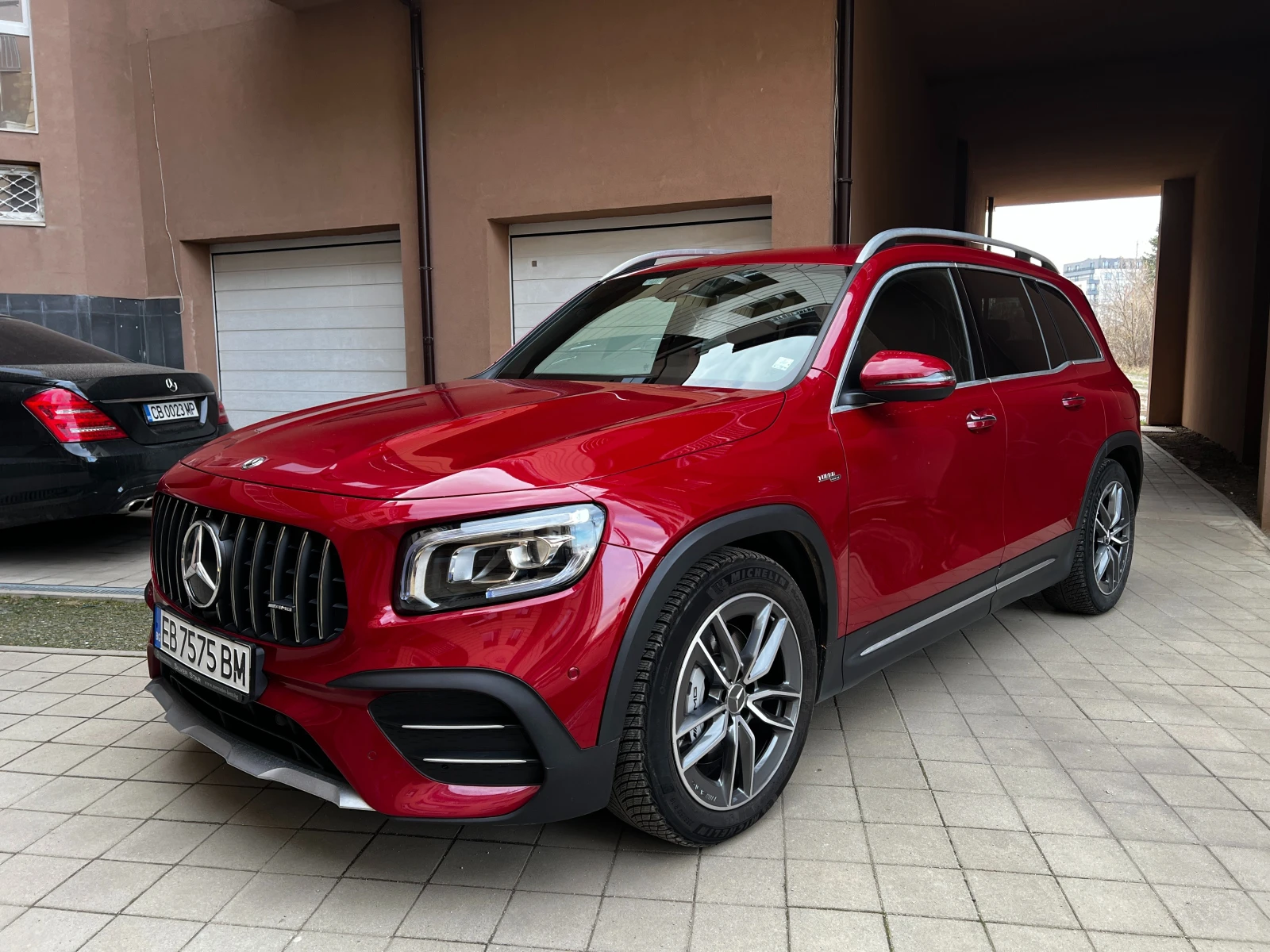 Mercedes-Benz GLB AMG 35 | Mobile.bg   1