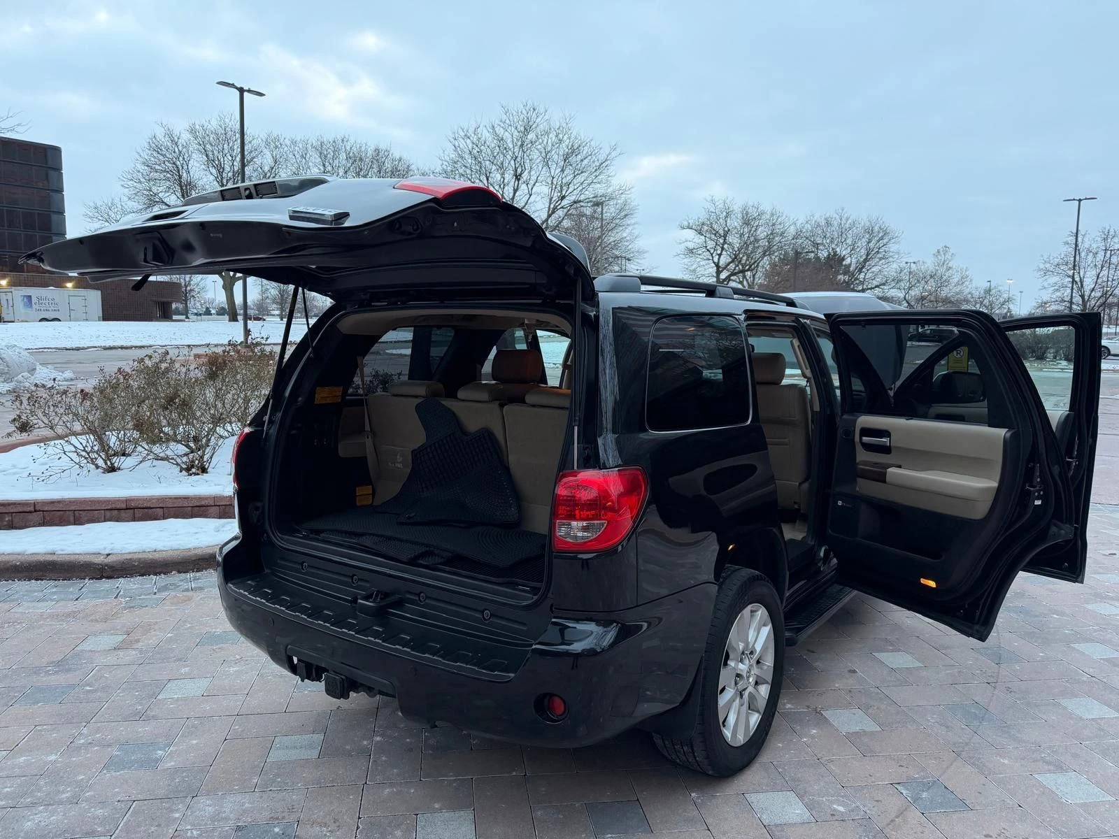 Toyota Sequoia | Mobile.bg � ����������� 12