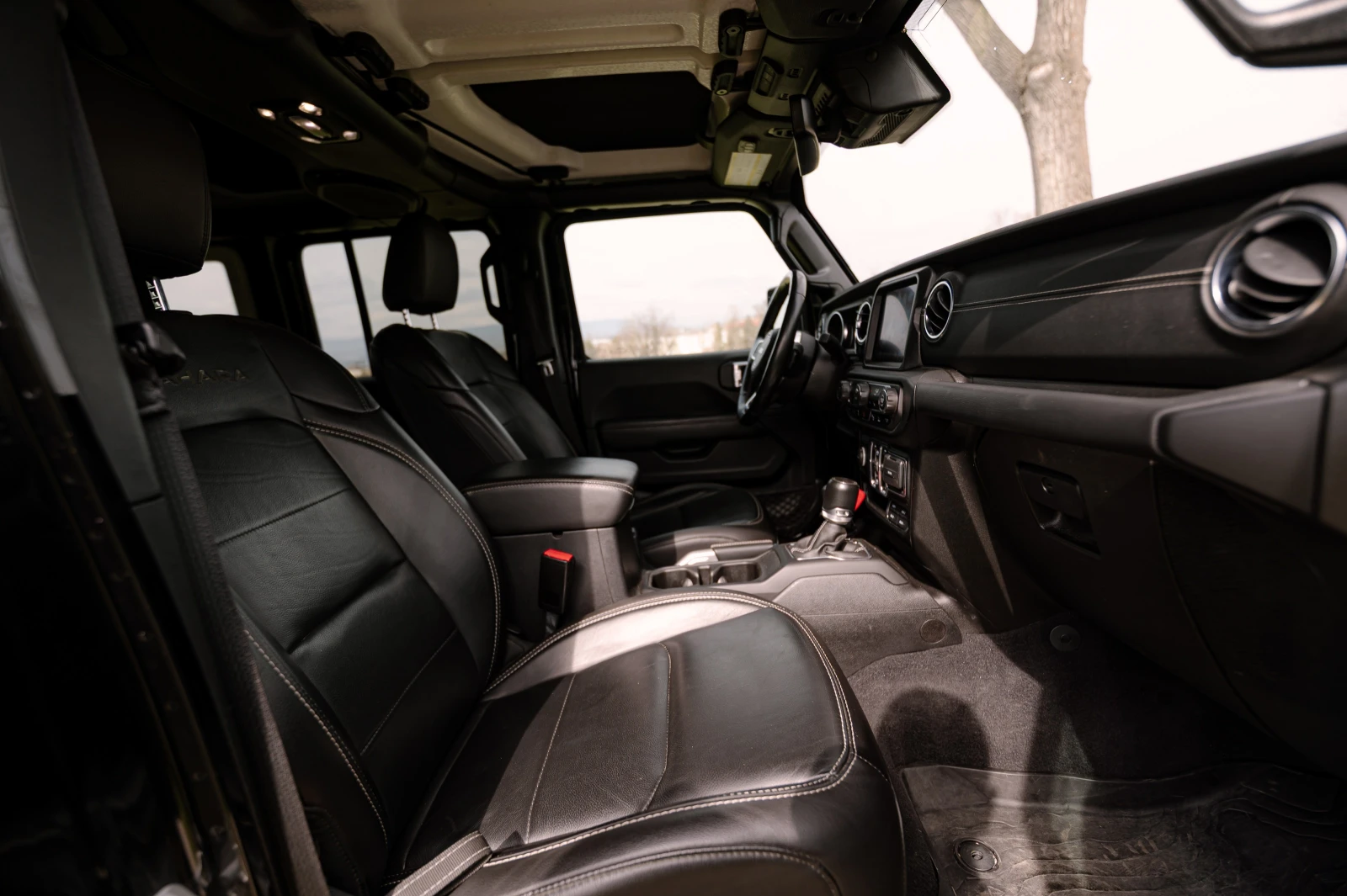 Jeep Wrangler Sahara Unlimited 4XE, снимка 11 - Автомобили и джипове - 53897318