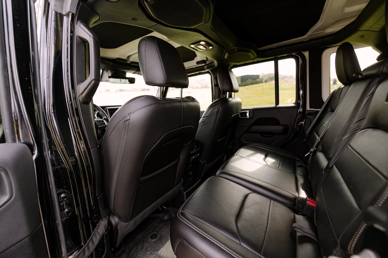 Jeep Wrangler Sahara Unlimited 4XE, снимка 12 - Автомобили и джипове - 53897318