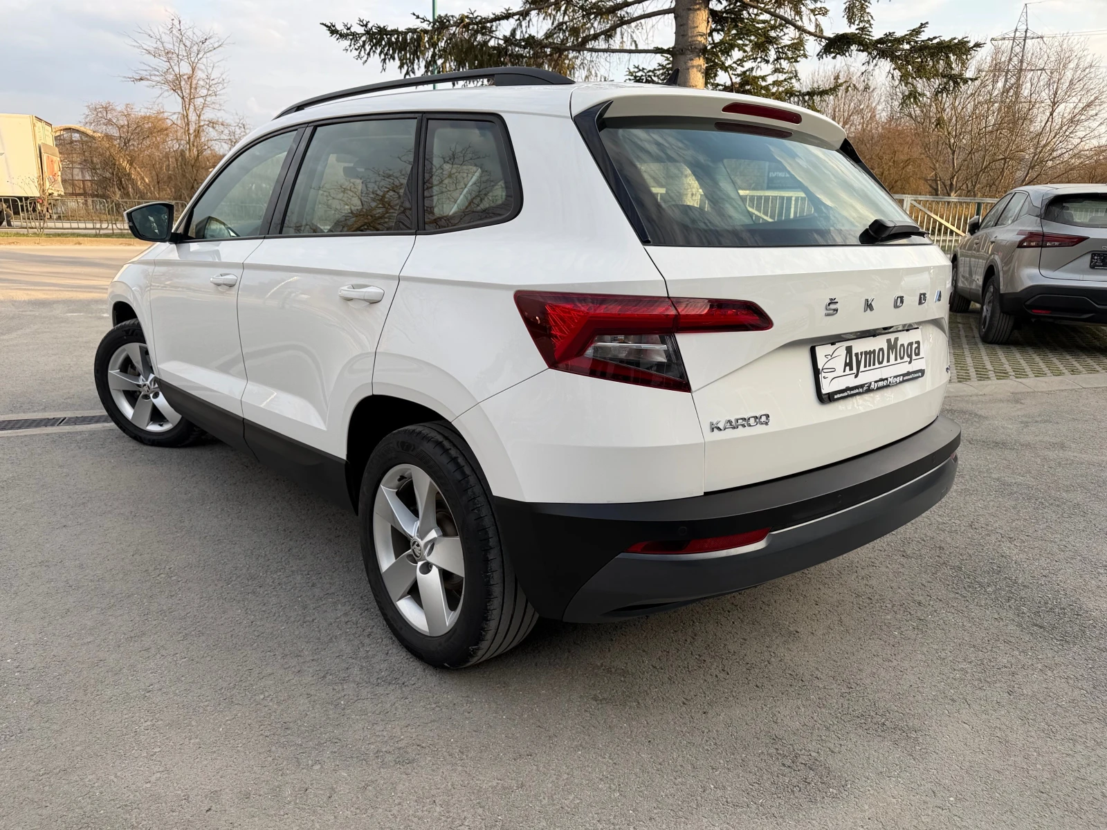 Skoda Karoq 2.0 TDI 4x4 150 KC., снимка 6 - Автомобили и джипове - 53999390