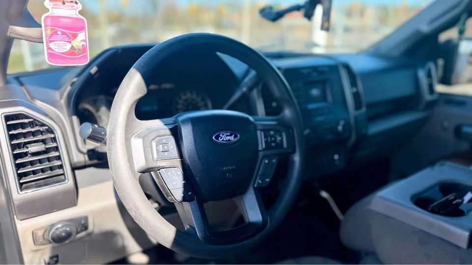 Ford F150 * 5.0* LITRES* ЧИСТ КАРФАКС* , снимка 2 - Автомобили и джипове - 54154752