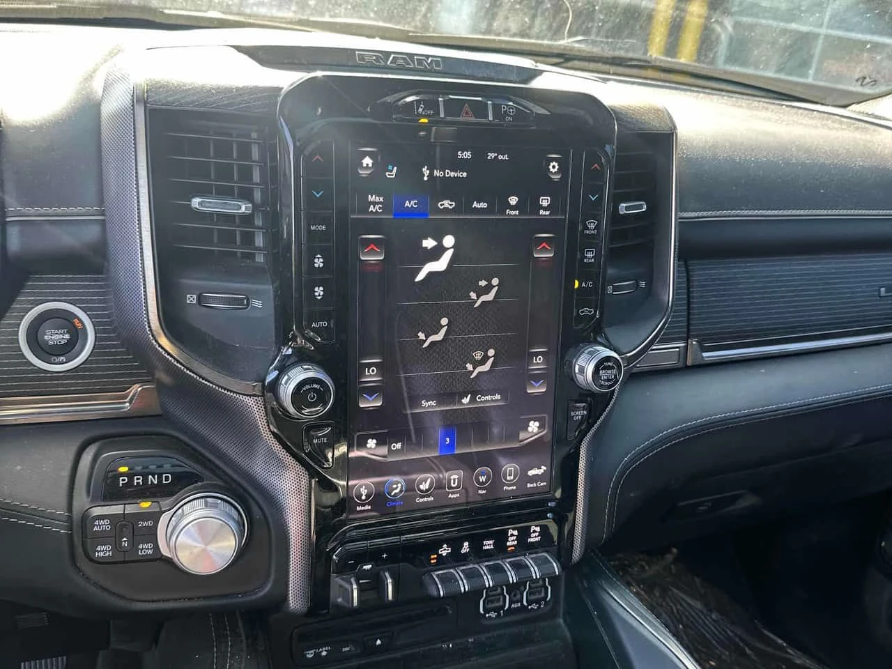 Dodge RAM 1500 * Limited * CARFAX * ОПЦИЯ ЗА ФИНАНСИРАНЕ , снимка 9 - Автомобили и джипове - 55406886