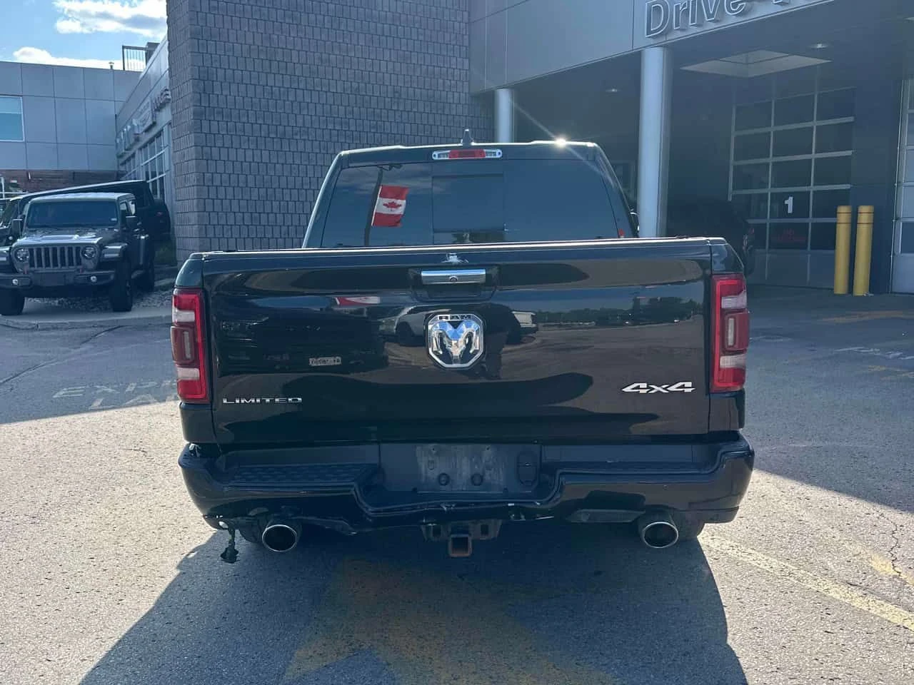 Dodge RAM 1500 * Limited * CARFAX * ОПЦИЯ ЗА ФИНАНСИРАНЕ , снимка 13 - Автомобили и джипове - 55406886