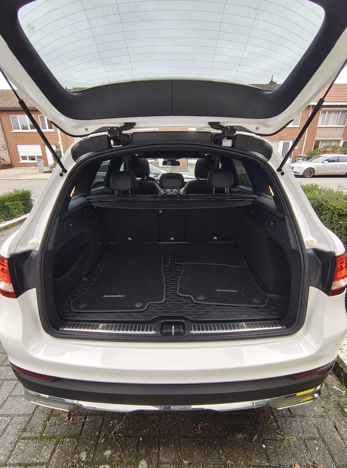 Mercedes-Benz GLC 300 TOP^SUV   2018 г. | 245 к.с. , снимка 6 - Автомобили и джипове - 55645509