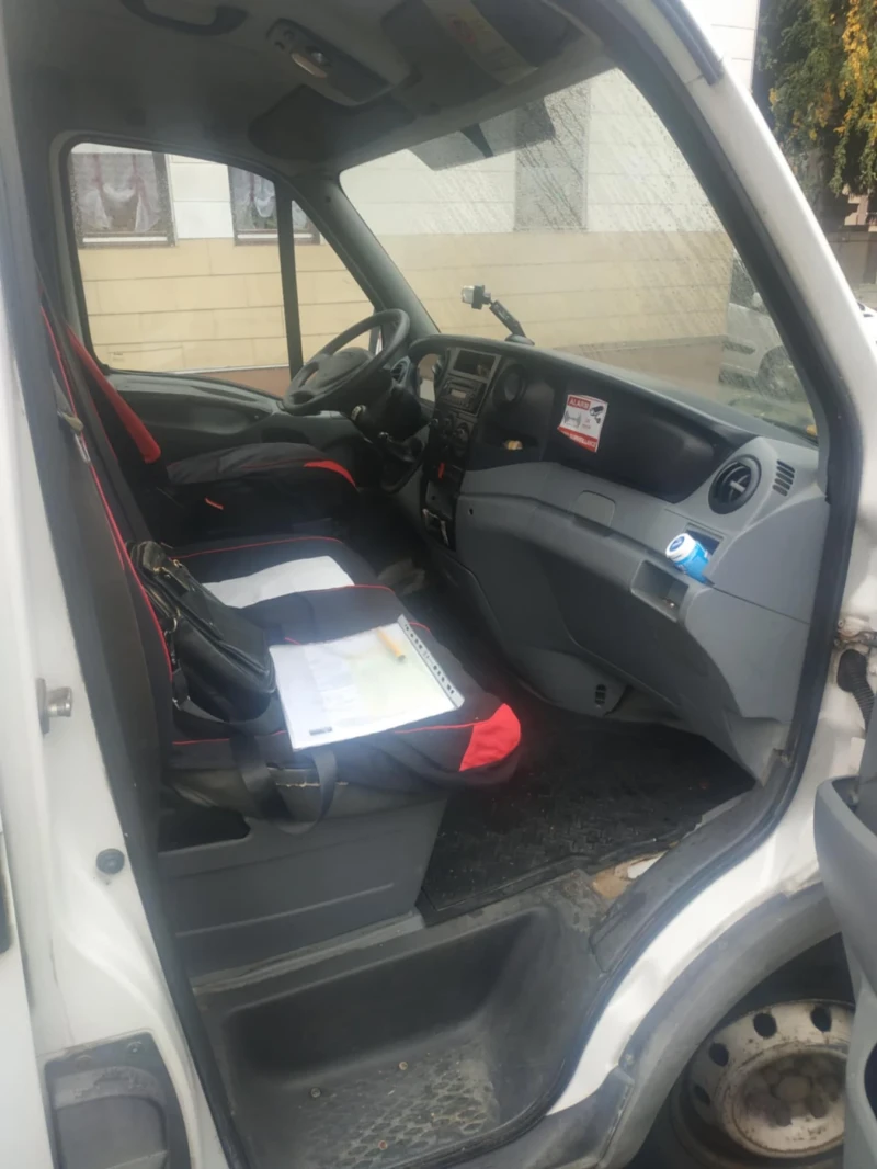 Iveco Daily, снимка 7 - Бусове и автобуси - 52356872