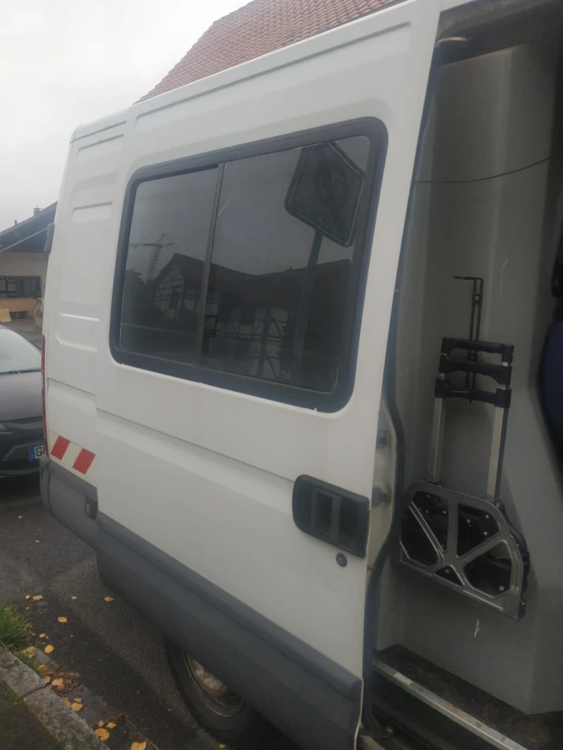 Iveco Daily, снимка 4 - Бусове и автобуси - 52356872