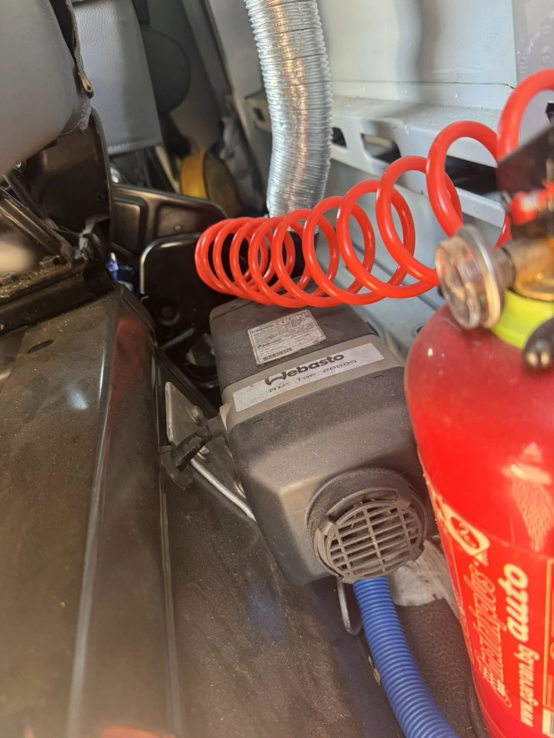 Renault Master 2.5 DCI, снимка 10 - Бусове и автобуси - 53046539