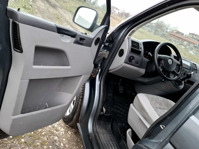VW T5 2.5 TDI LONG , снимка 8 - Бусове и автобуси - 53303590