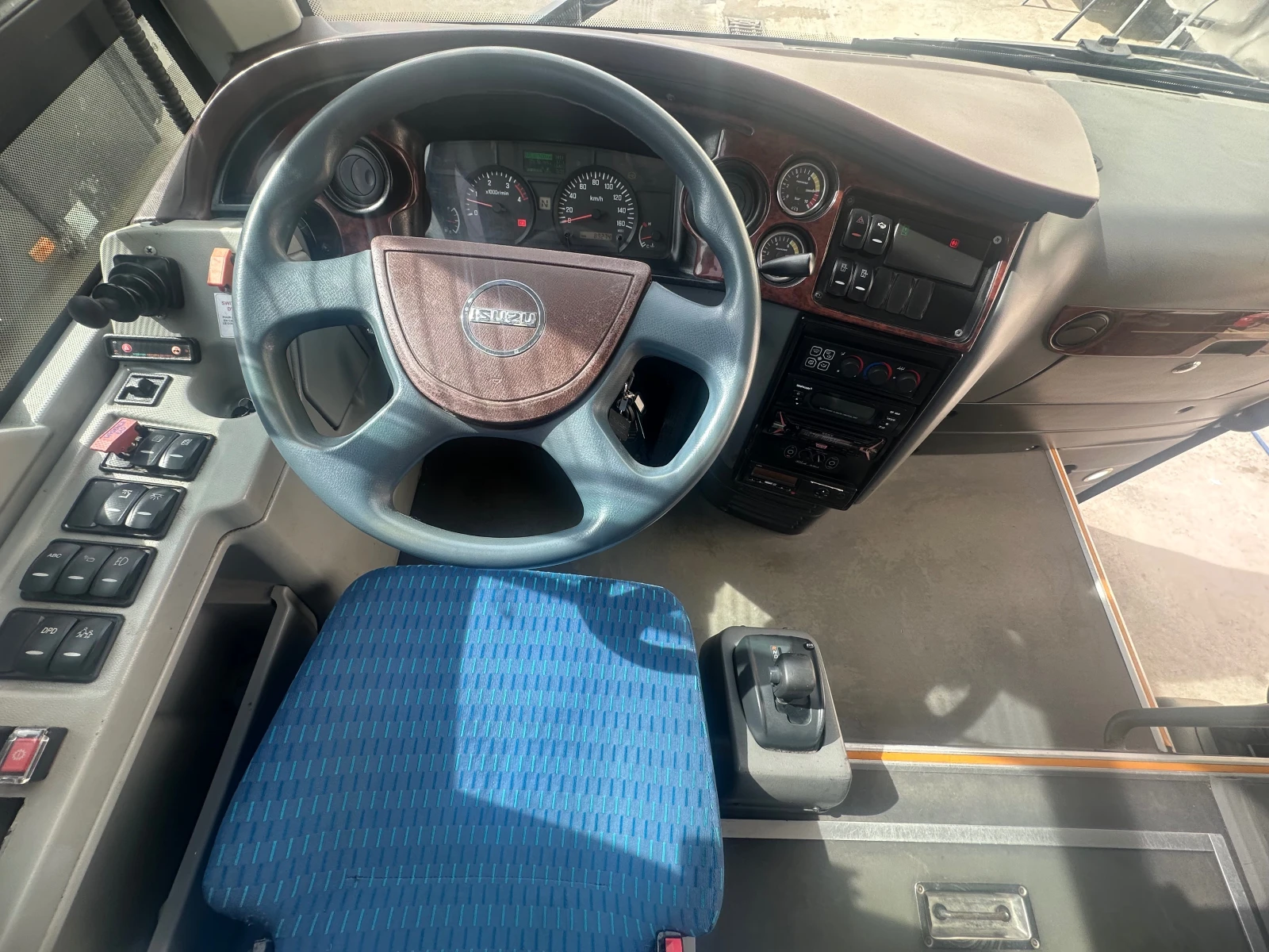 Isuzu Midi Anadolu, снимка 16 - Бусове и автобуси - 54320903