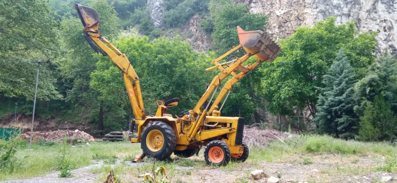 Багер Case CASE 580CK, снимка 11 - Индустриална техника - 53579394