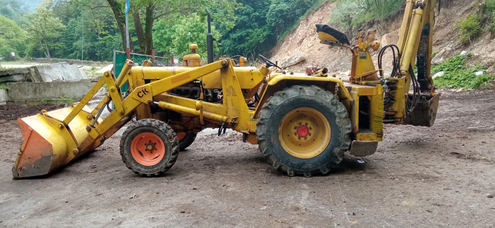 ����� Case CASE 580CK | Mobile.bg � ����������� 1