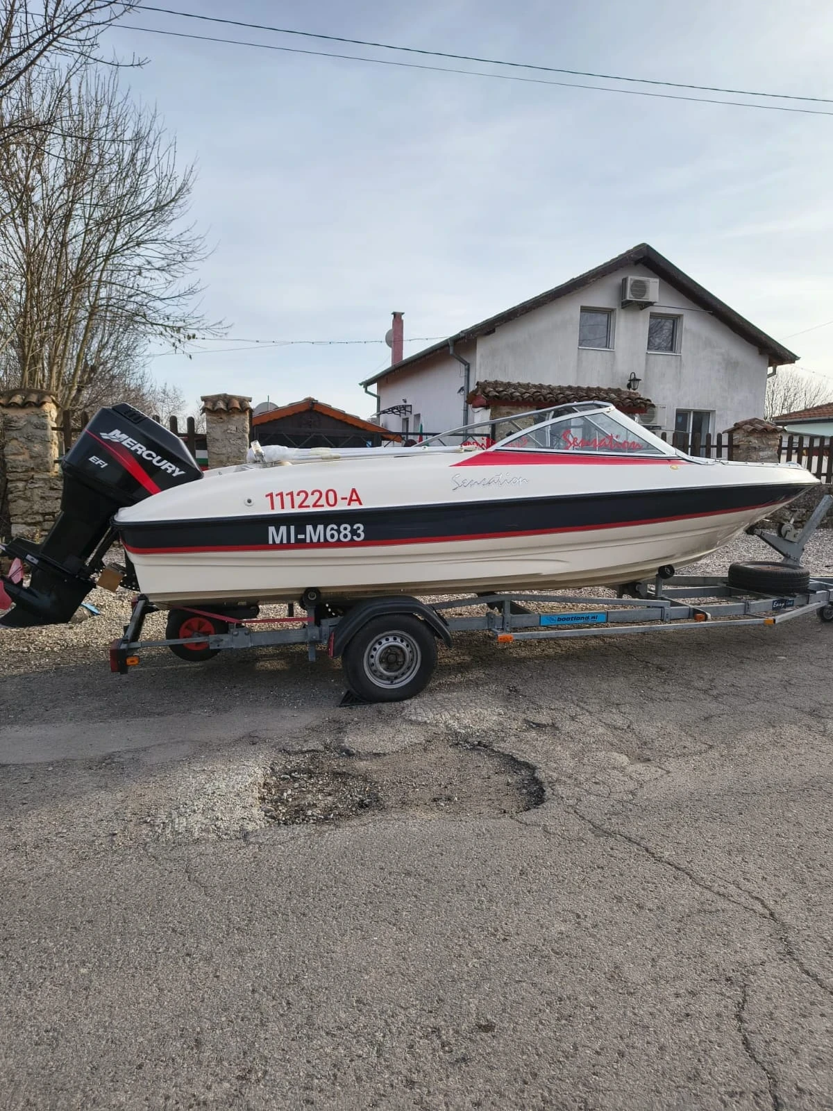 Лодка Bayliner f 150