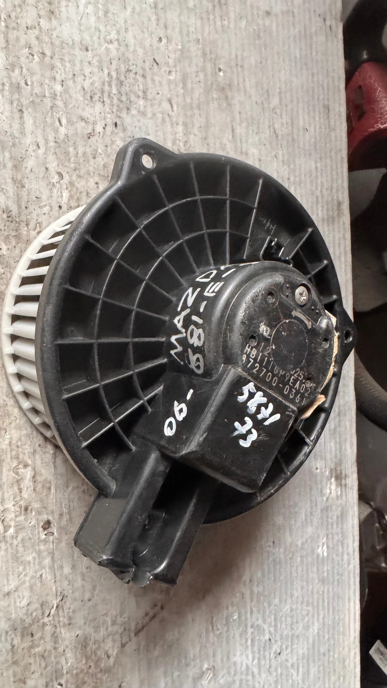     Mazda 6 - HB111GP9EA02 / 872700-0361 | Mobile.bg   2