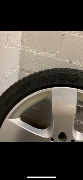 Гуми с джанти Michelin 225/45R17, снимка 8 - Гуми и джанти - 48816325