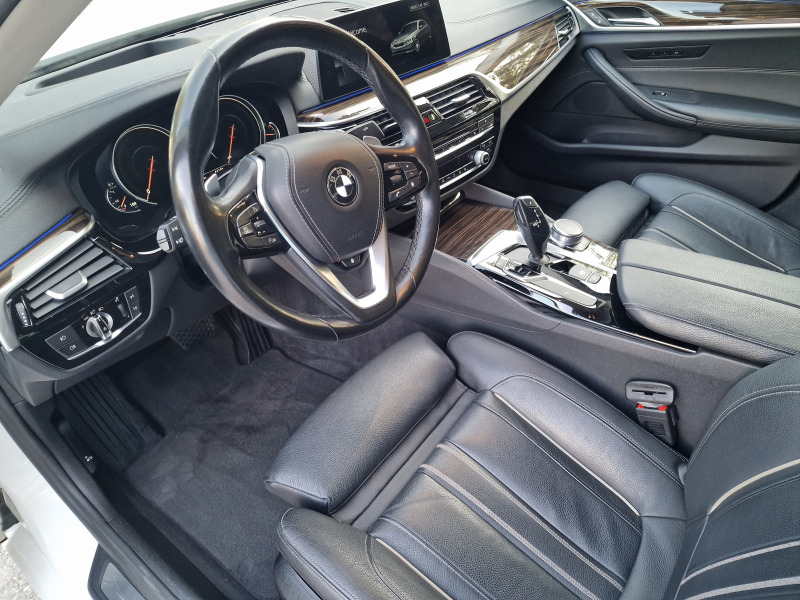 BMW 520 DxDrive, снимка 10 - Автомобили и джипове - 45232577