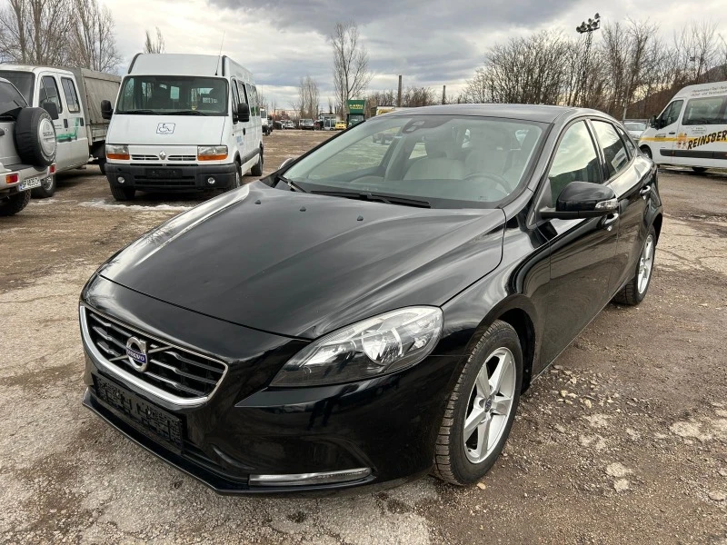 Volvo V40 2.0 D, снимка 1 - Автомобили и джипове - 43828624