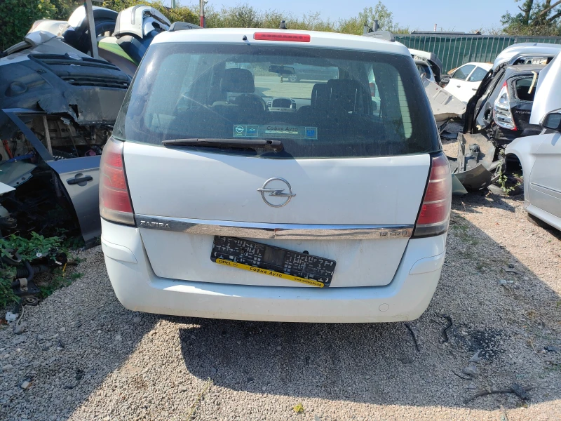 Opel Zafira 1.9tdci, снимка 5 - Автомобили и джипове - 47038584