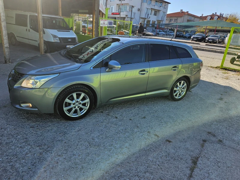 Toyota Avensis, снимка 4 - Автомобили и джипове - 48215978