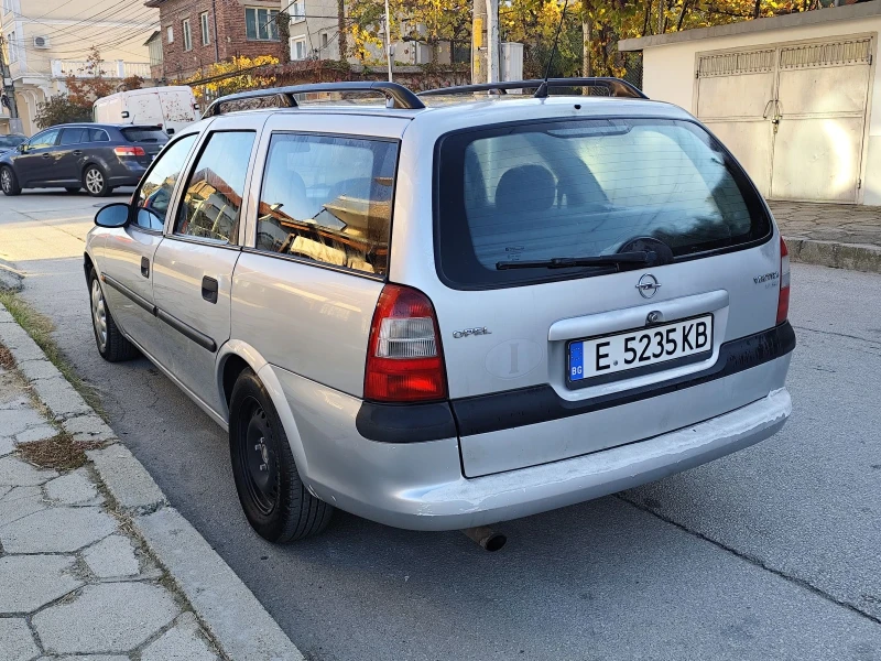 Opel Vectra 1600 Бензин, снимка 6 - Автомобили и джипове - 48032014