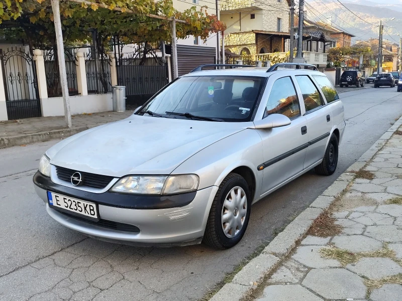 Opel Vectra 1600 Бензин, снимка 2 - Автомобили и джипове - 48032014